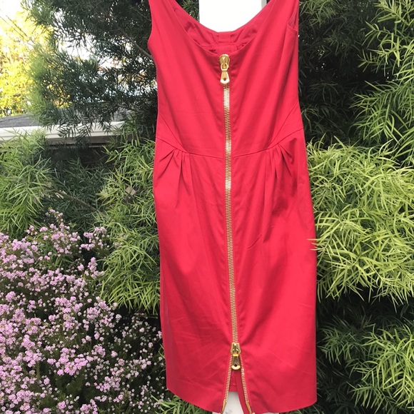 Sexy lipstick red Moschino dress with back zipper - Picture 2 of 12